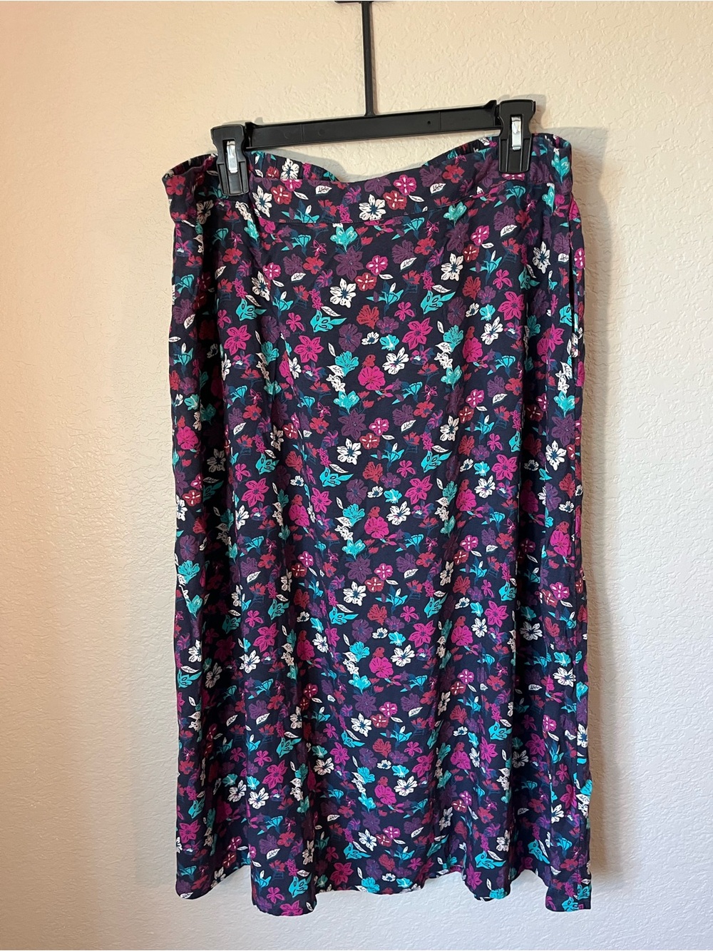 WoolOvers Floral Midi Skirt Size 6 Viscose A-Line Cottagecore Pockets Modest
